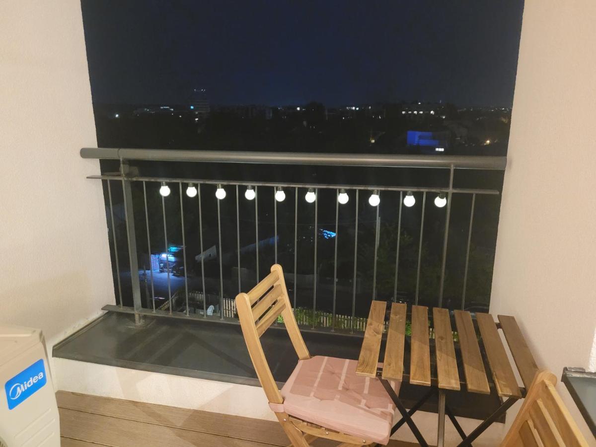 Apartment In Bucharest, Baneasa Green Area Εξωτερικό φωτογραφία